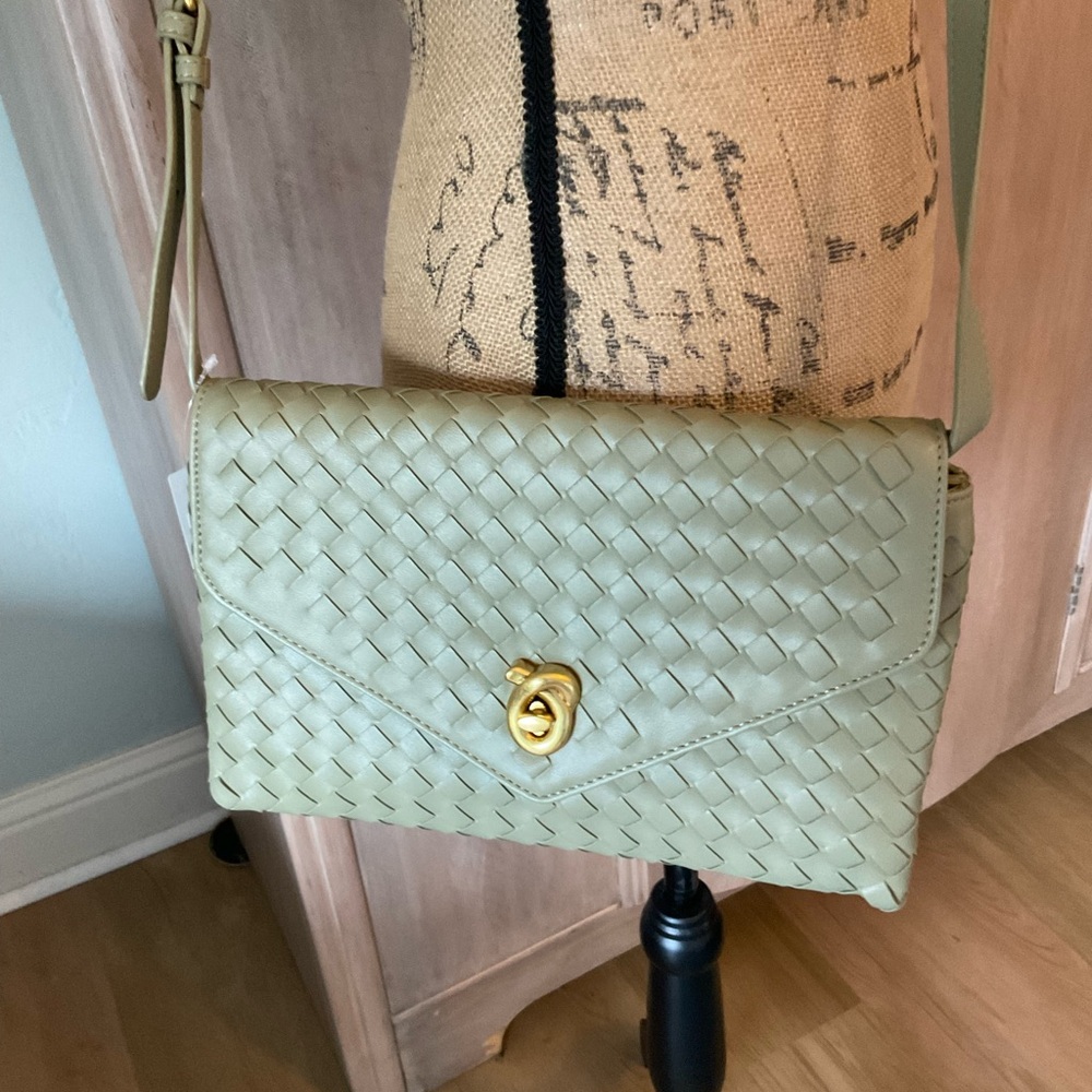 Anthropologie Foldover Woven Clutch - Picture 4 of 16